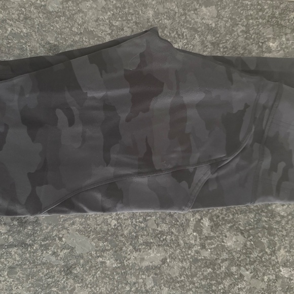 Lululemon Fast and Free High-Rise Tight 28" - Picture 8 of 14